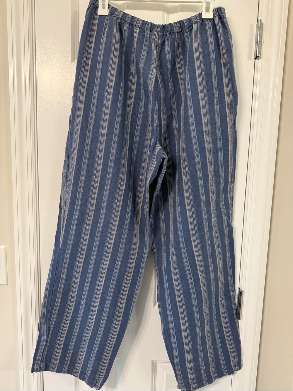 L.L. Bean Blue and White Striped Women's Jogger Pants